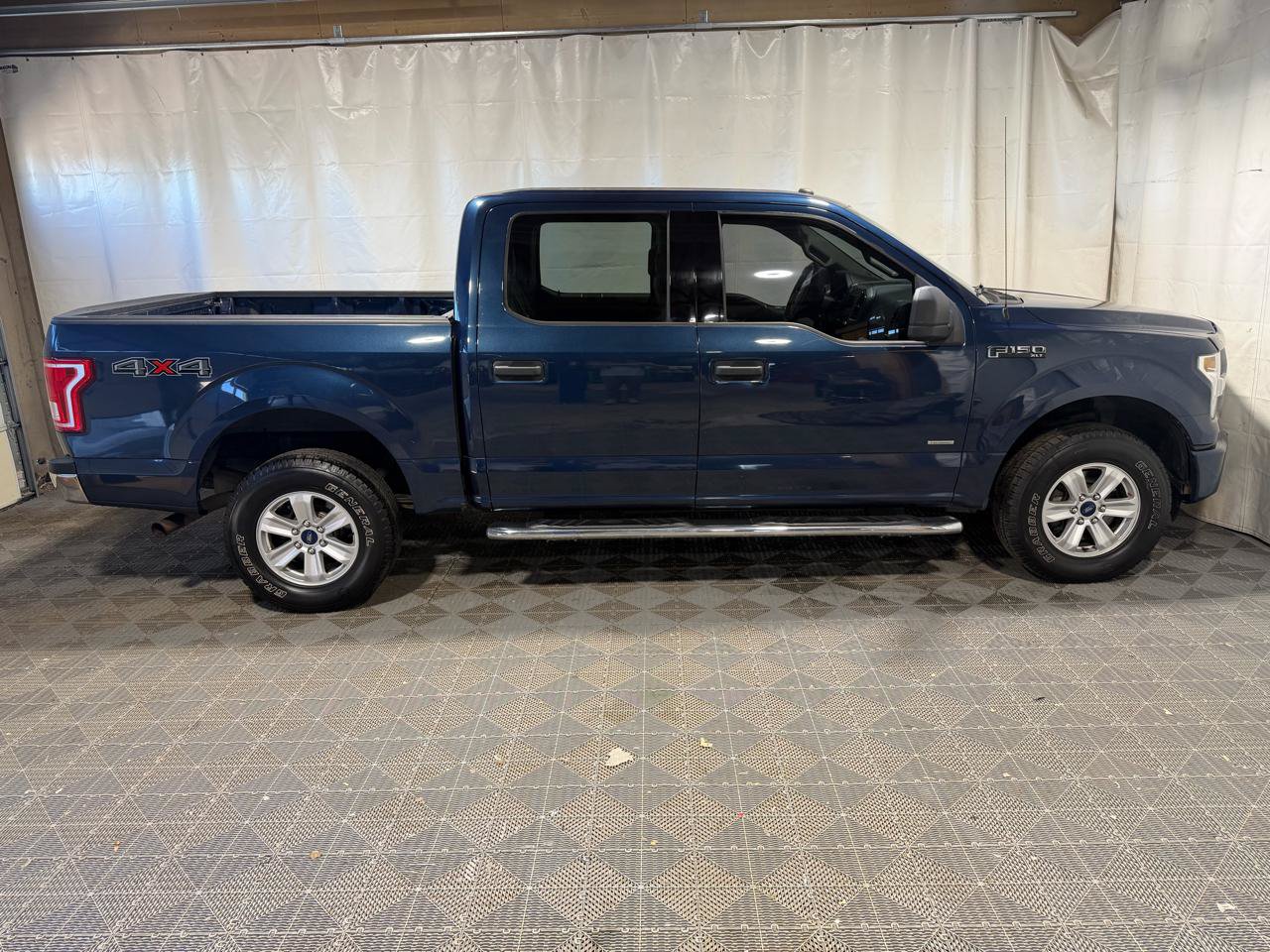 Used 2016 Ford F150 XLT AWD/4WD image 8