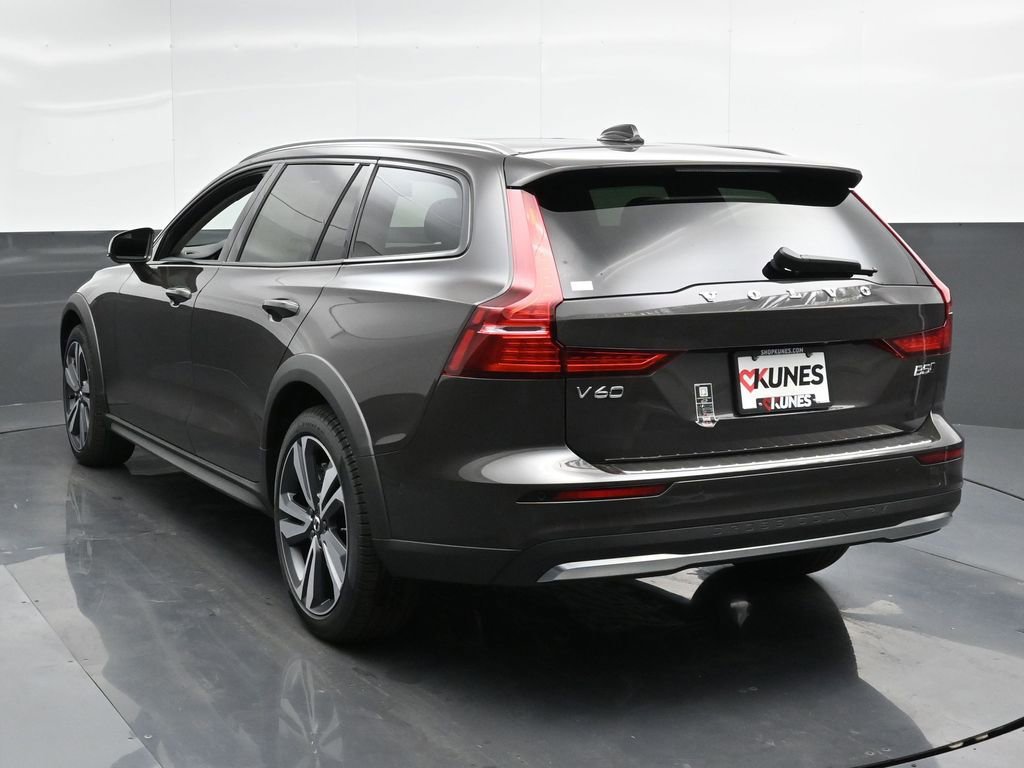 New 2025 Volvo V60 B5 Cross Country Plus w/ Protection Package Premier image 9
