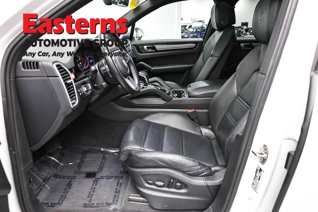 Used 2023 Porsche Cayenne Platinum Edition AWD/4WD image 14