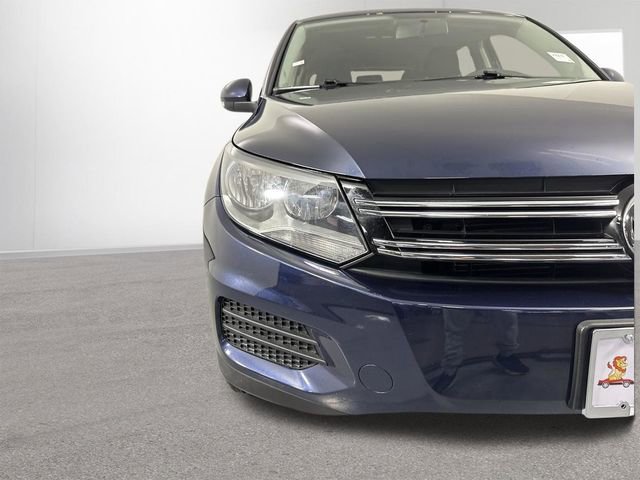 Used 2014 Volkswagen Tiguan S image 25