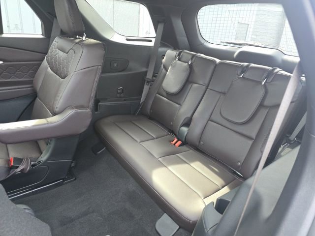 New 2026 Ford Explorer Platinum w/ LUX Leather Package image 24