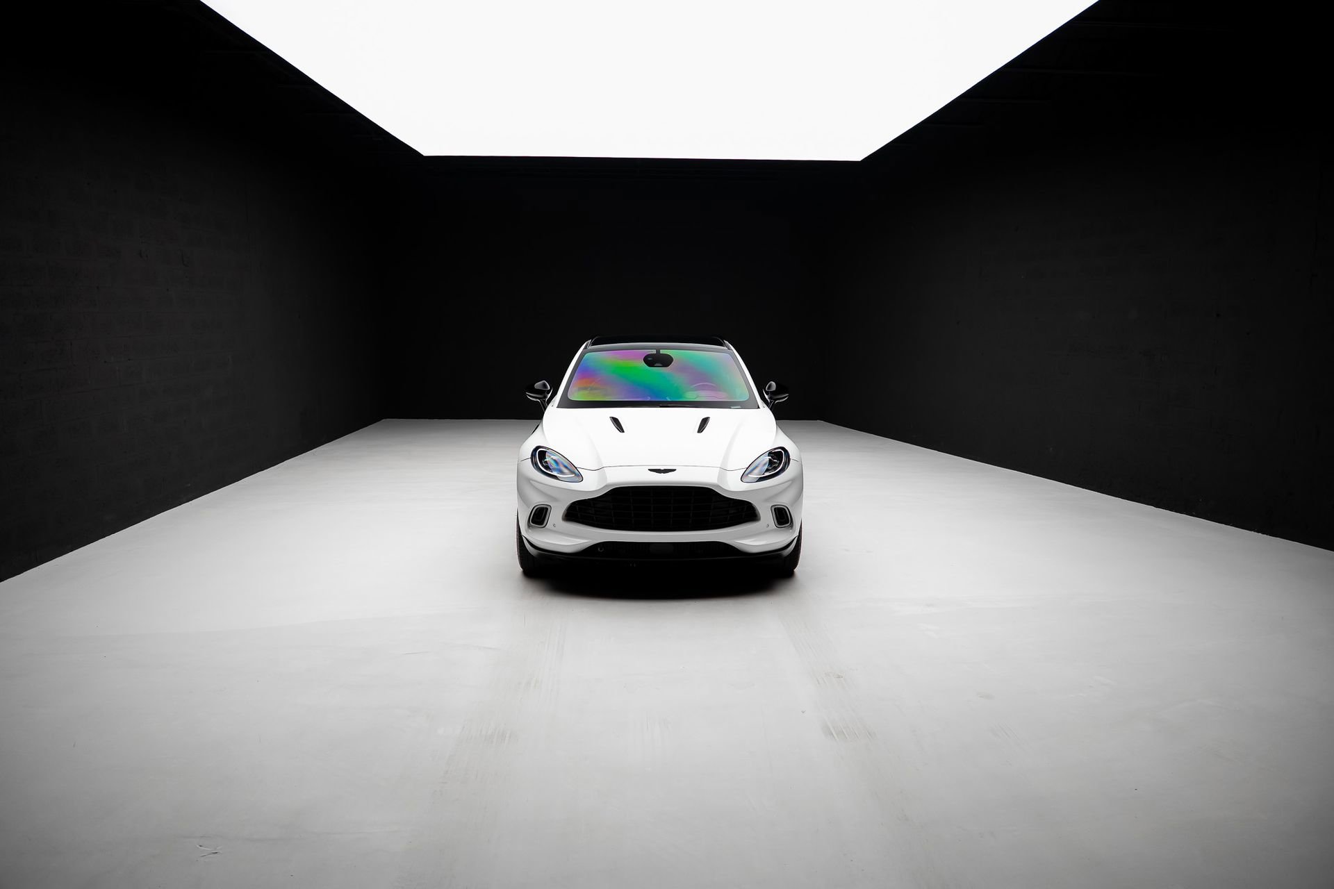 Used 2021 Aston Martin DBX AWD/4WD image 54