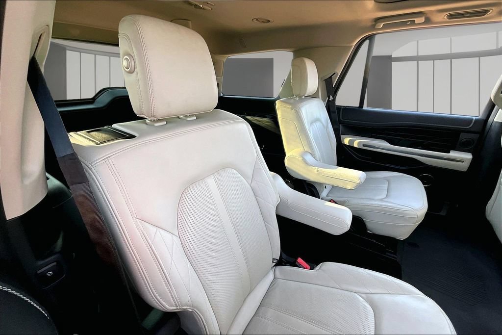Used 2019 Ford Expedition Platinum AWD/4WD image 29