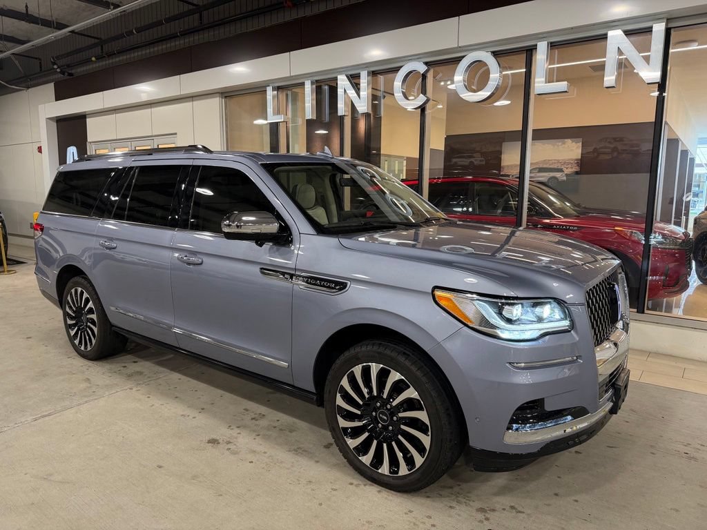 Used 2022 Lincoln Navigator L Black Label AWD/4WD image 5