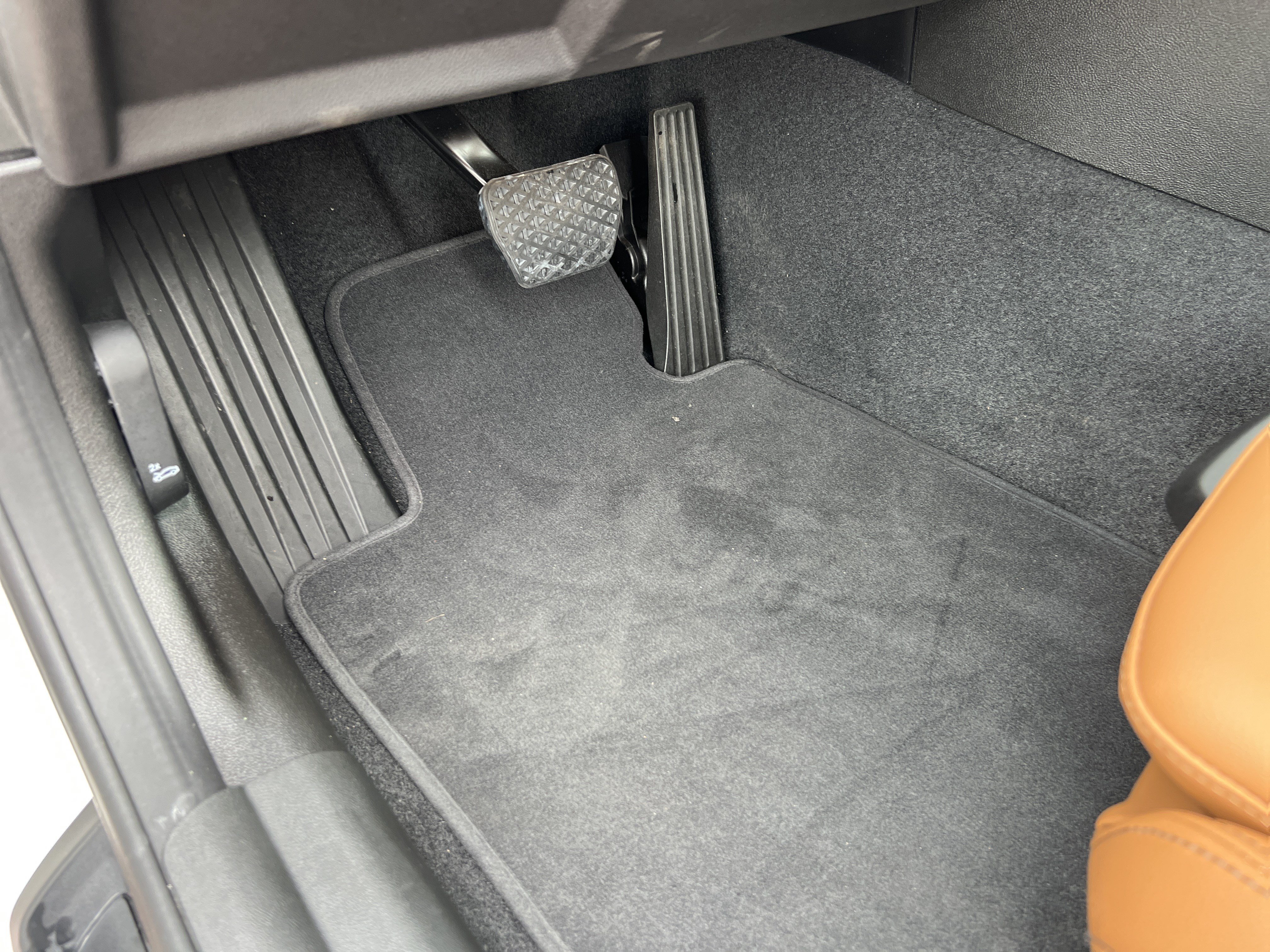 Certified 2025 BMW 230i Coupe RWD image 17