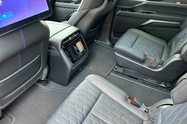 New 2026 Cadillac Escalade IQ Sport 1 image 12