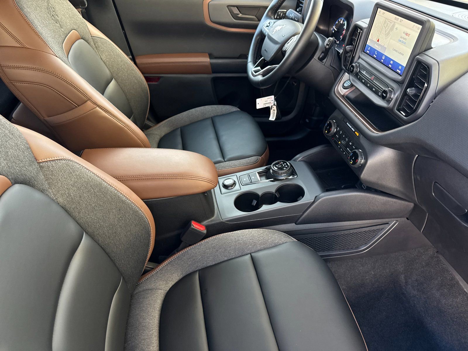 Used 2024 Ford Bronco Sport Outer Banks w/ Tech Package image 19