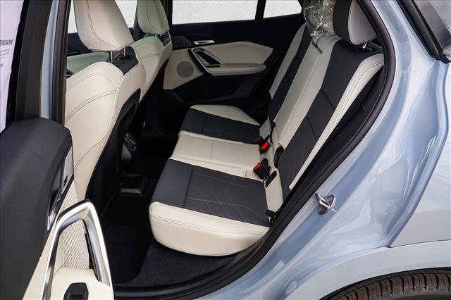 New 2026 BMW X2 xDrive28i w/ Technology Package AWD/4WD image 19
