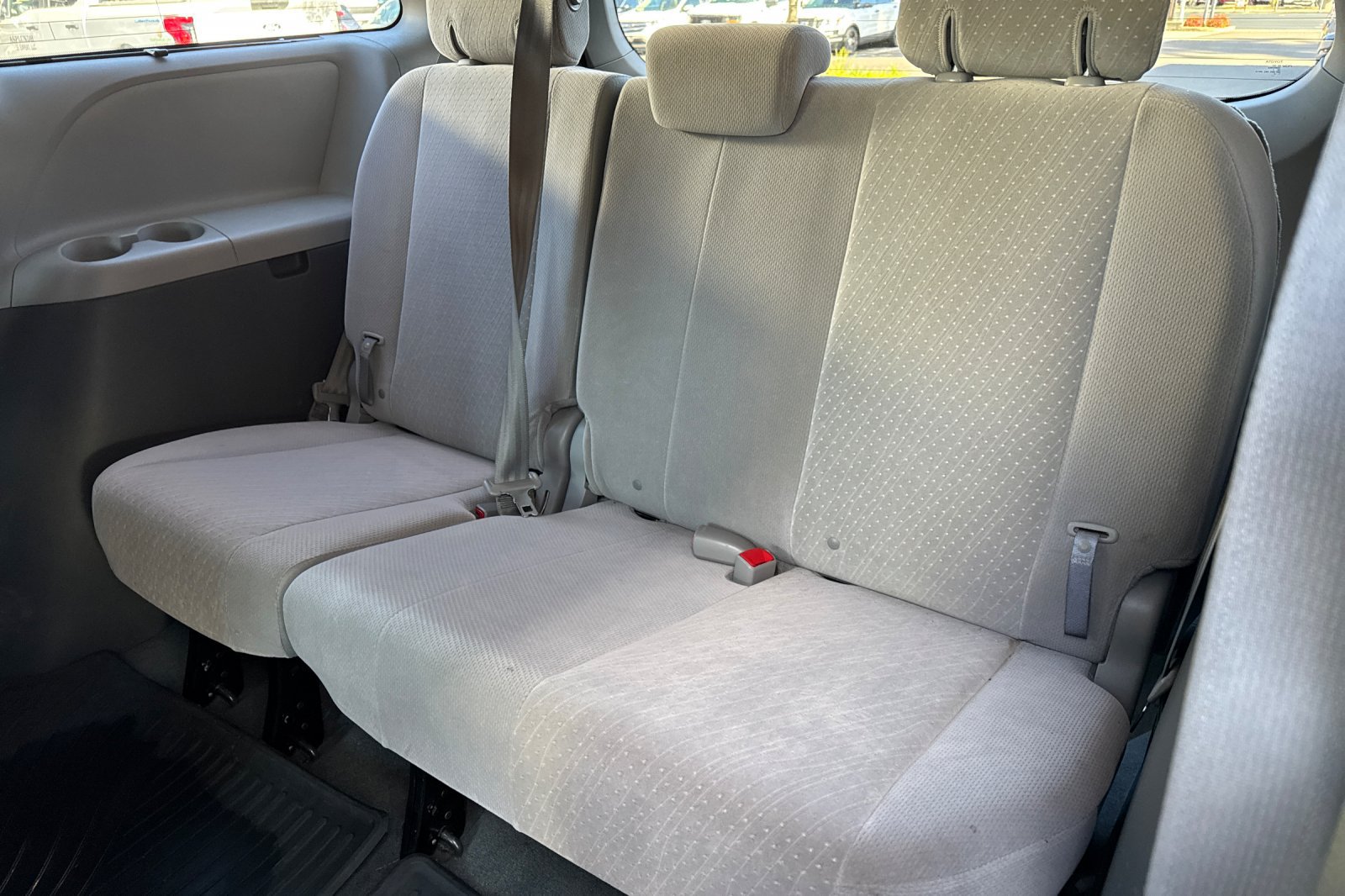 Used 2017 Toyota Sienna LE FWD image 15