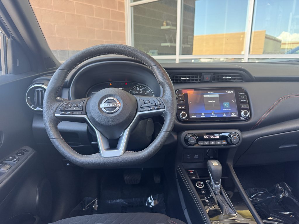 Used 2023 Nissan Kicks SR FWD image 16
