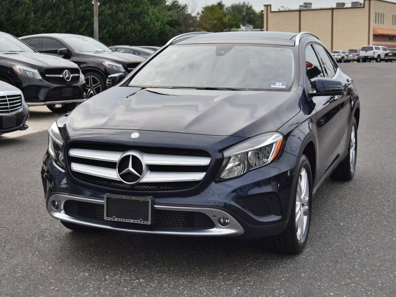 Used 2017 Mercedes-Benz GLA 250 4MATIC image 1