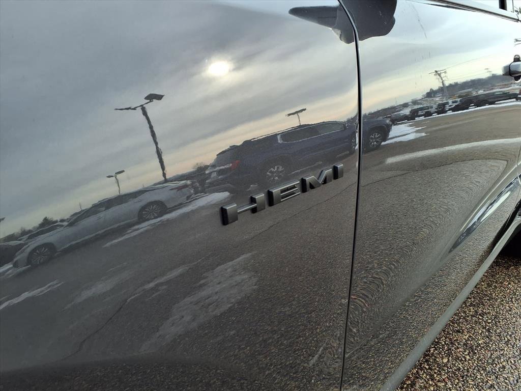 Used 2024 Dodge Durango R/T w/ Tow 'N Go Package image 14