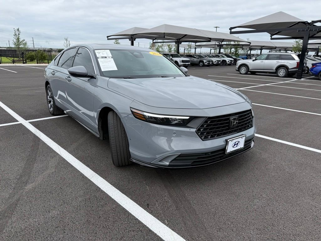 Used 2024 Honda Accord EX-L image 3