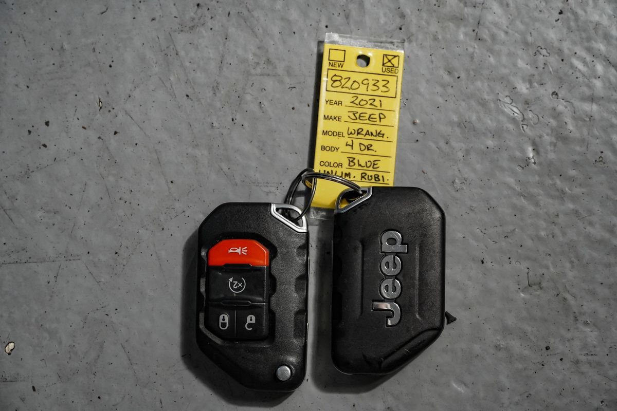 Used 2021 Jeep Wrangler Unlimited Rubicon AWD/4WD image 57