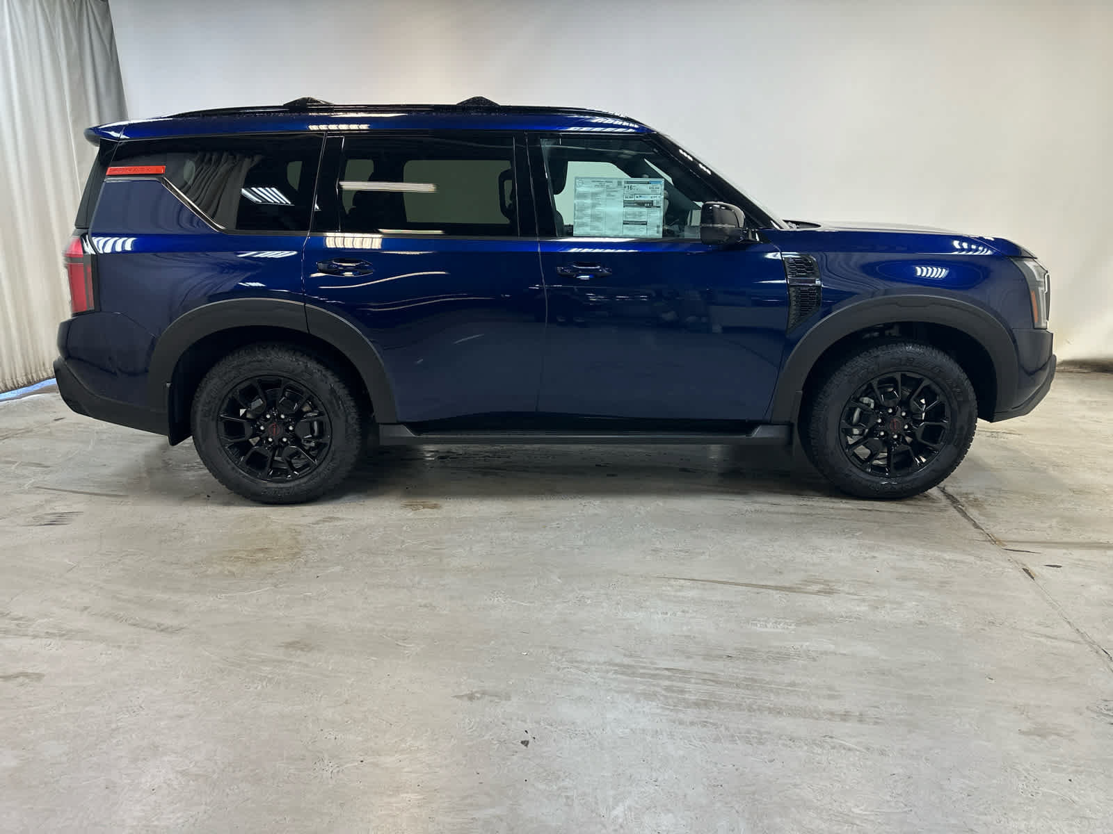 New 2025 Nissan Armada PRO-4X AWD/4WD image 8