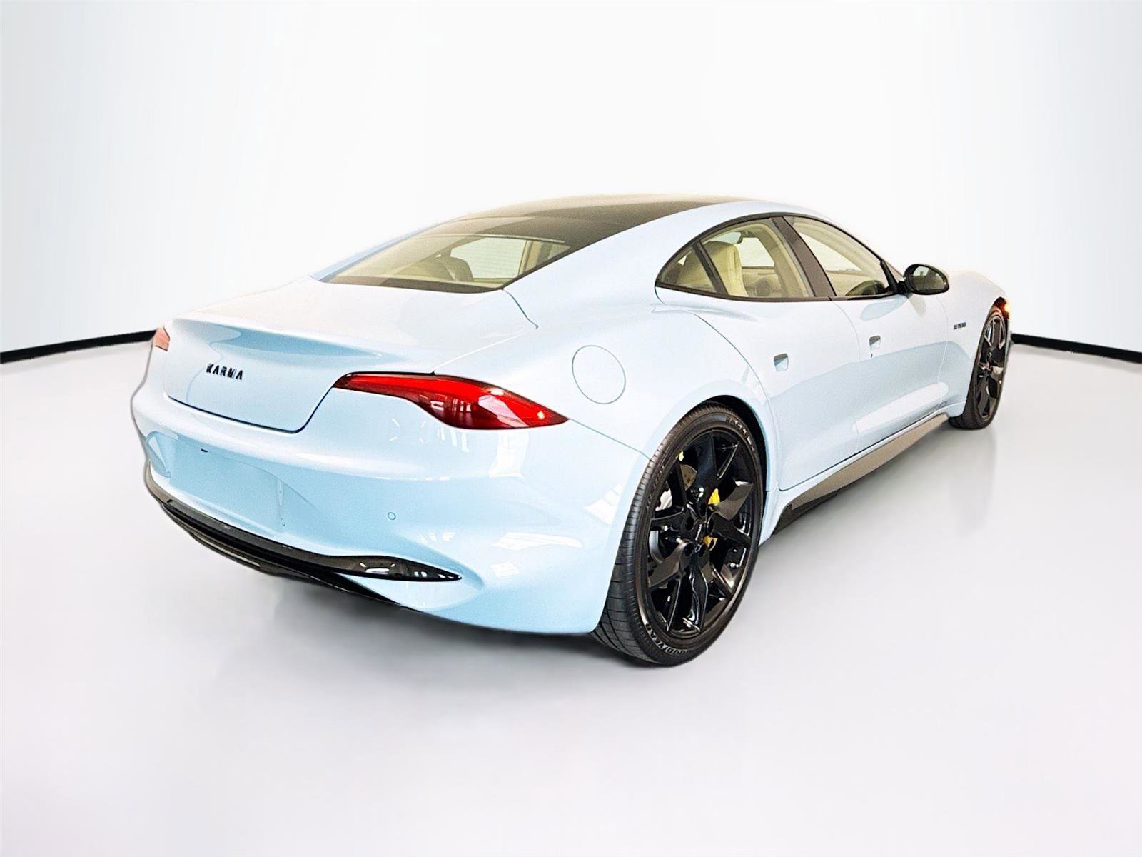 New 2025 Karma Revero Luxury image 36