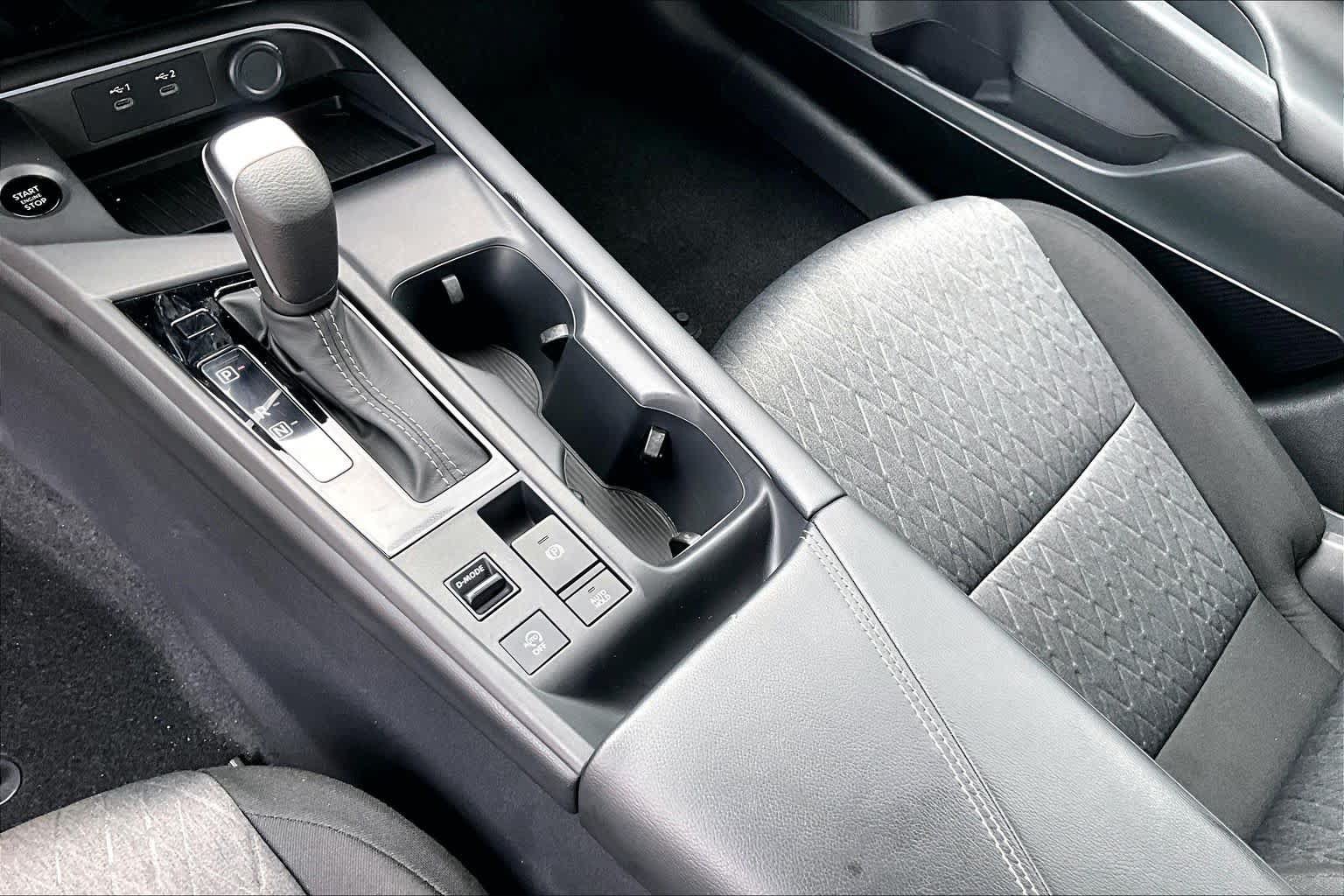 Certified 2026 Nissan Sentra SV w/ SV Convenience Package FWD image 17