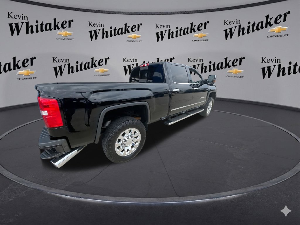 Certified 2015 GMC Sierra 2500 Denali w/ Duramax Plus Package AWD/4WD image 9