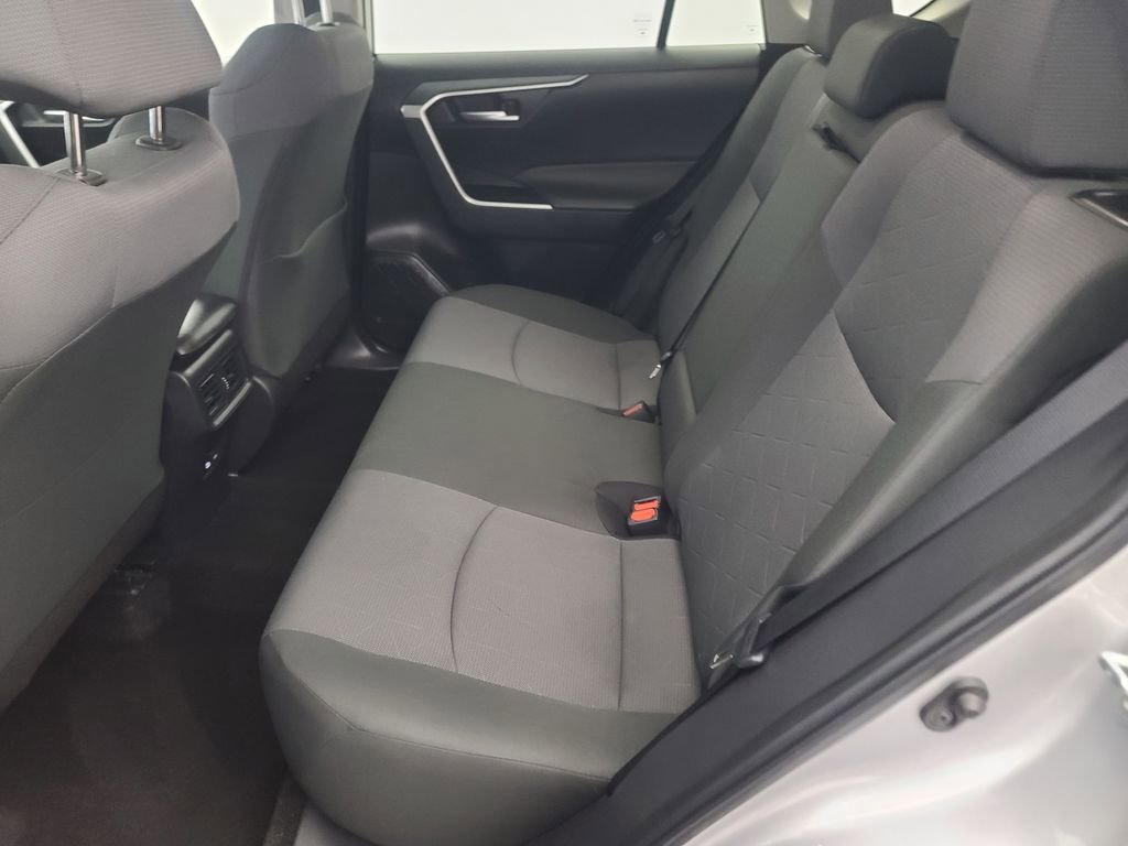 Used 2025 Toyota RAV4 XLE image 40