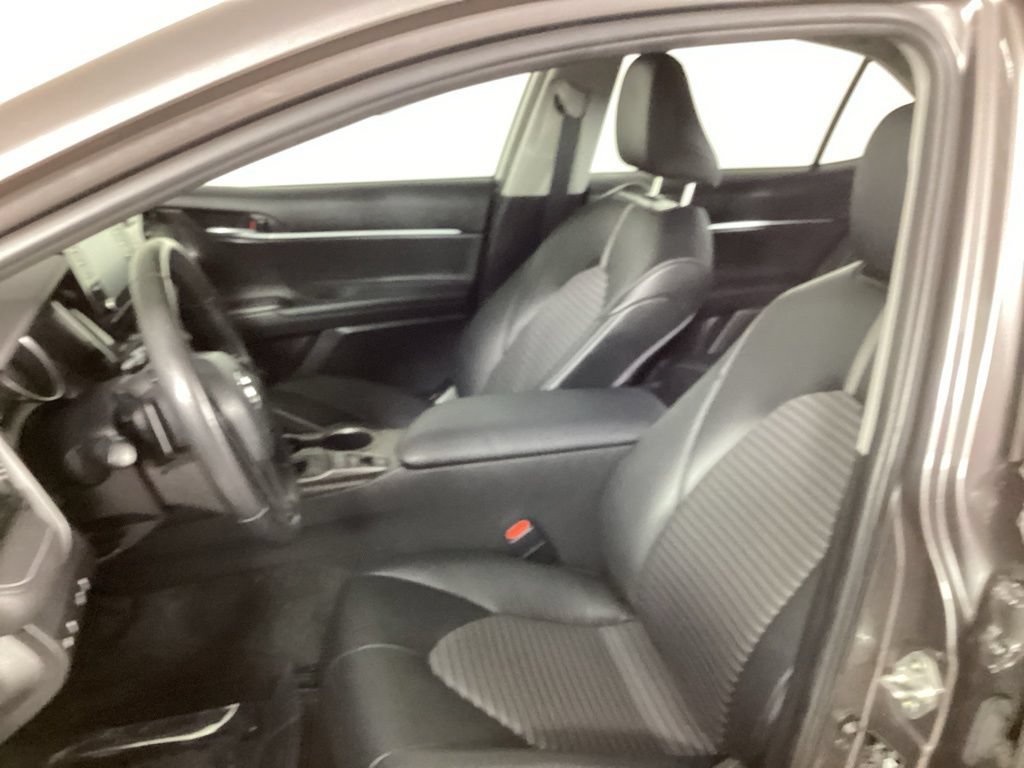 Used 2023 Toyota Camry SE AWD/4WD image 10