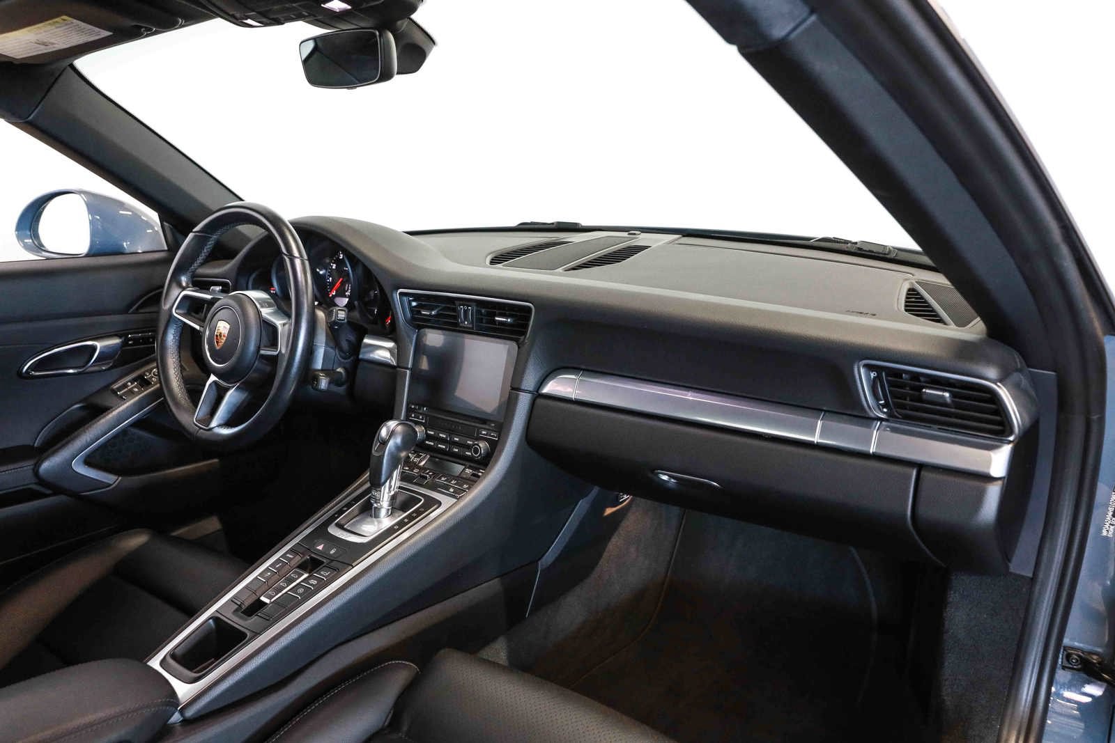 Used 2017 Porsche 911 Carrera image 34