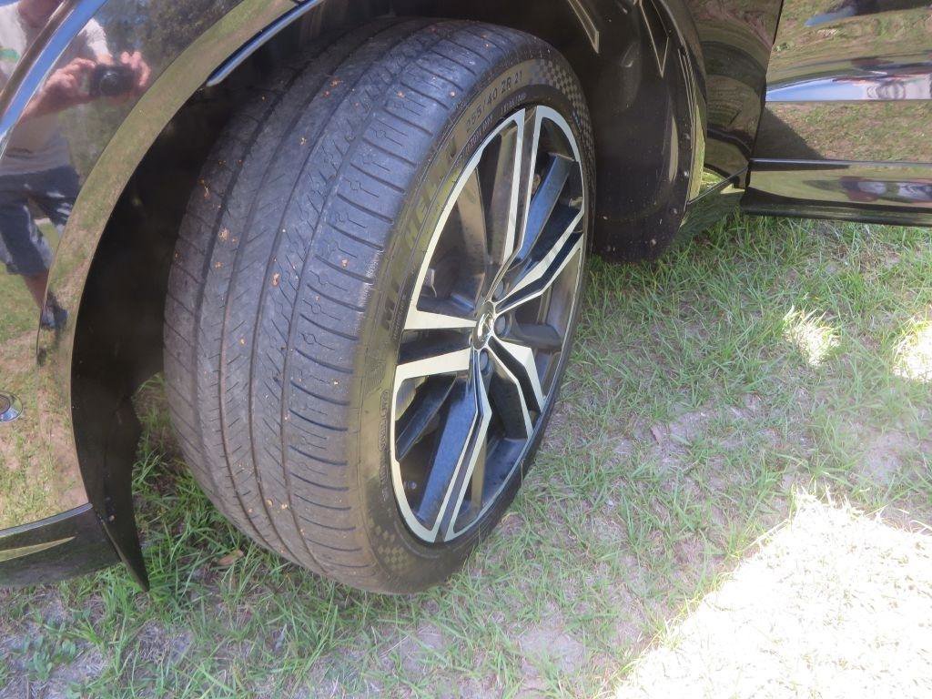 Used 2020 Volvo XC60 T6 R-Design AWD/4WD image 29