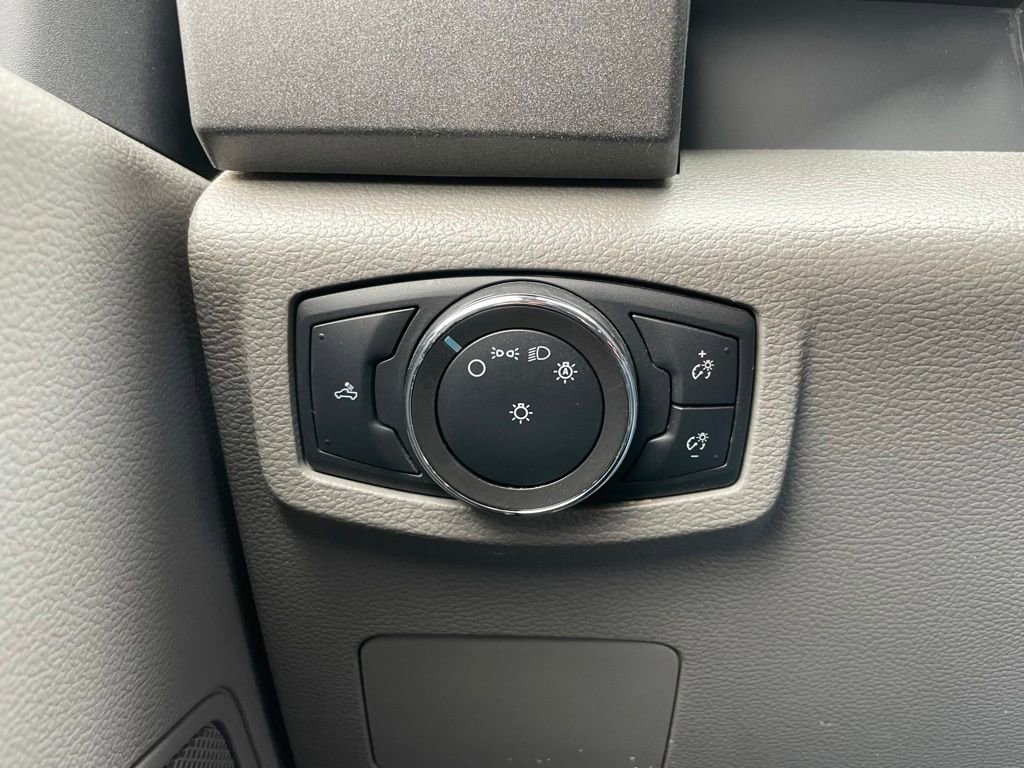 Used 2022 Ford F250 XL w/ STX Appearance Package AWD/4WD image 39