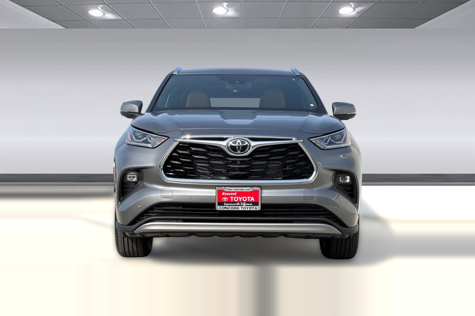 New 2026 Toyota Highlander Platinum image 5
