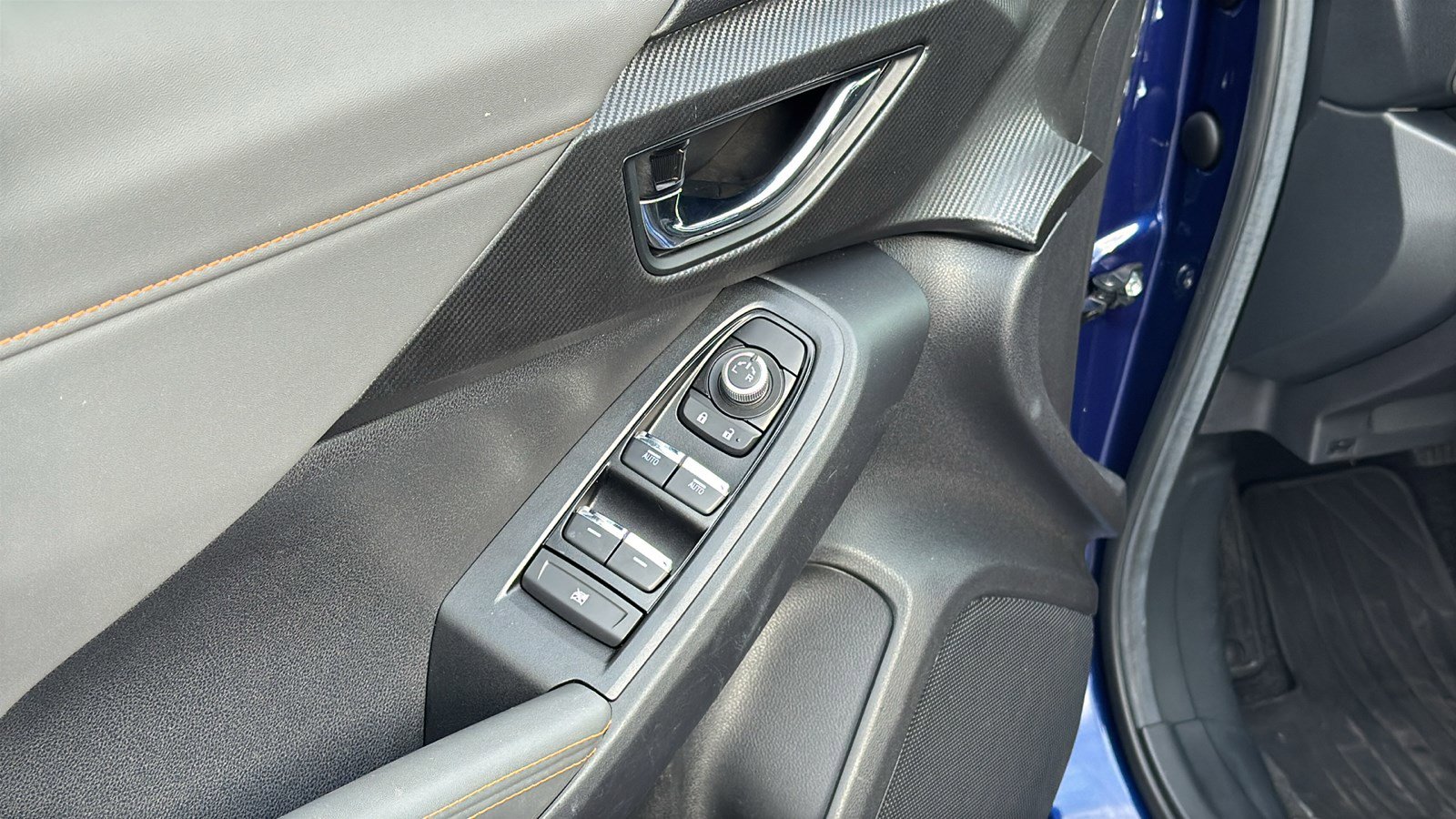 Used 2024 Subaru Crosstrek 2.5i Limited w/ Popular Package #3A image 11