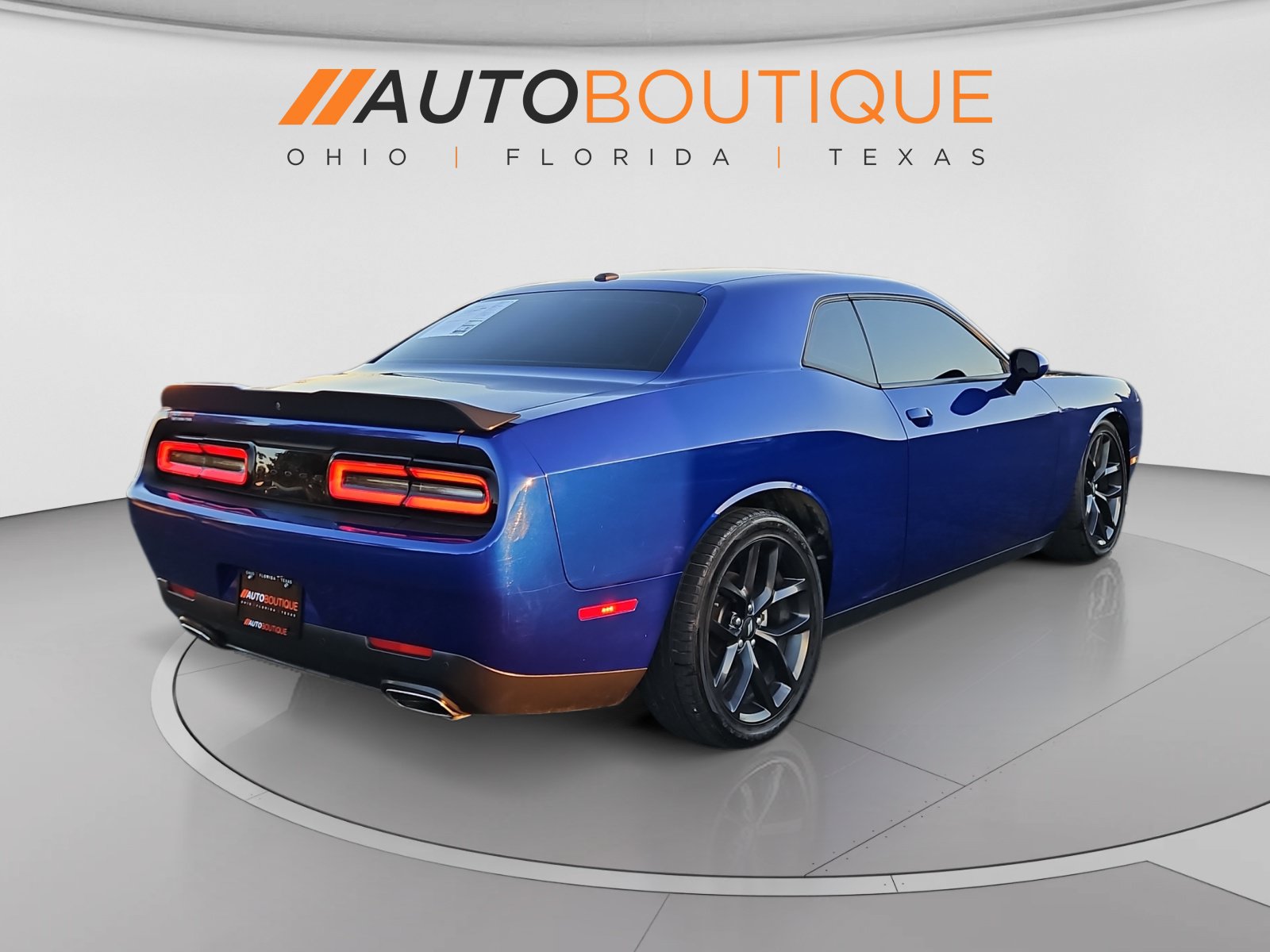 Used 2022 Dodge Challenger GT w/ Blacktop Package RWD image 5