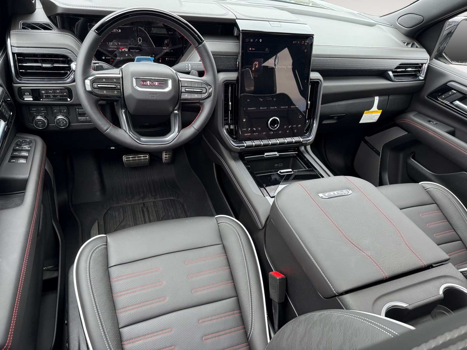 New 2026 GMC Yukon XL AT4 Ultimate w/ LPO, Floor Liner Package AWD/4WD image 15