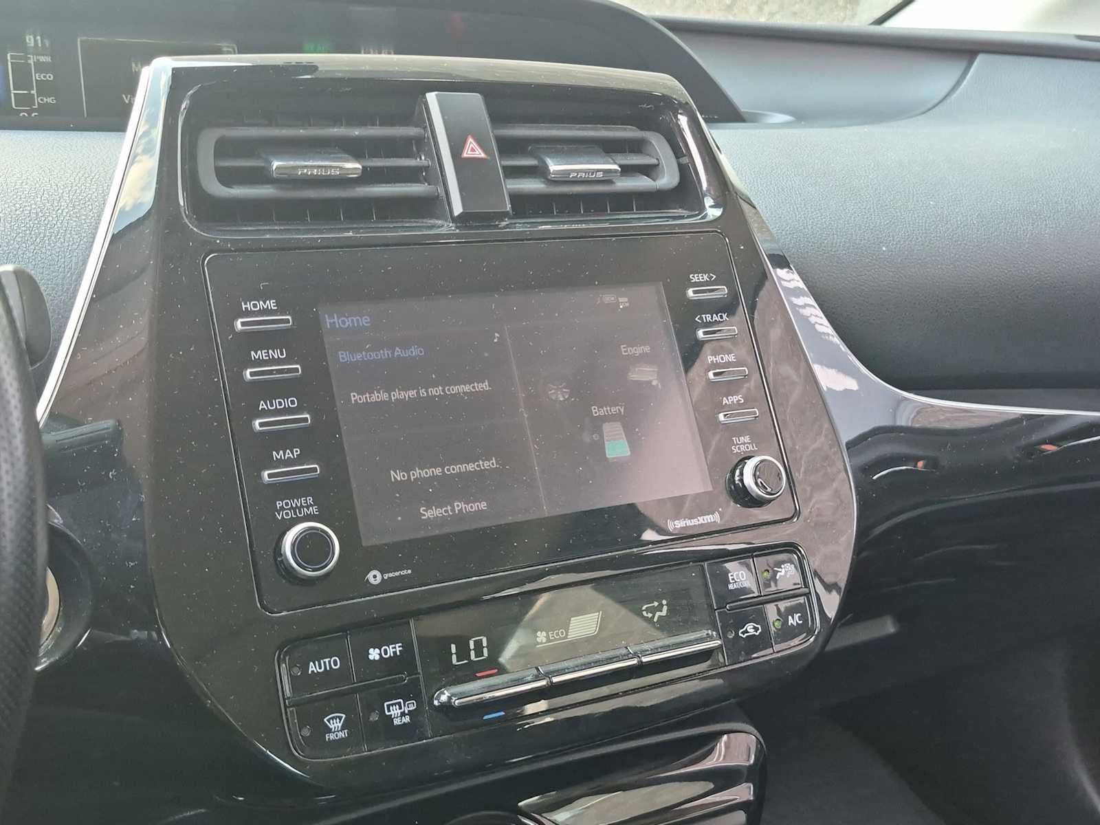 Used 2022 Toyota Prius L Eco FWD image 26