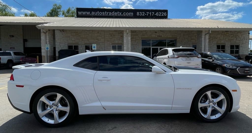 Used 2015 Chevrolet Camaro LT w/ RS Package RWD image 7