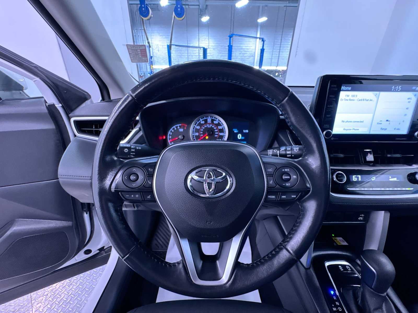 Used 2022 Toyota Corolla Cross LE w/ Moonroof Package FWD image 7