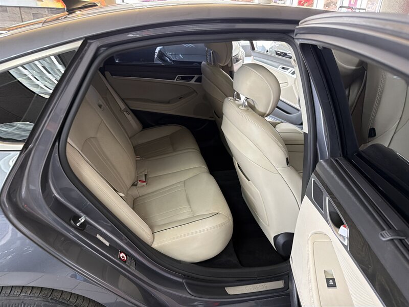 Used 2016 Hyundai Genesis 3.8 w/ Option Group 04 AWD/4WD image 20