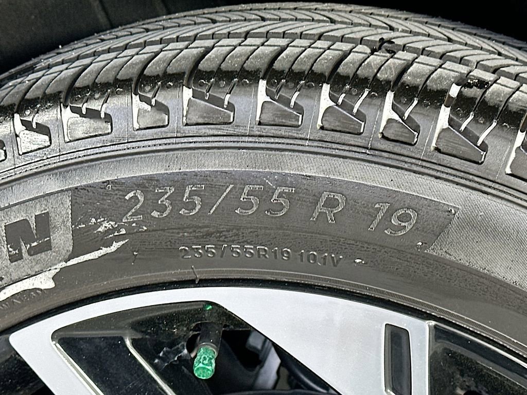 Used 2025 Kia Sportage SX image 32