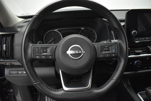 Certified 2025 Nissan Pathfinder SV FWD image 15