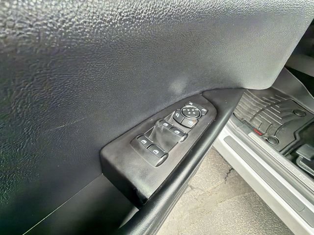 Used 2017 Lincoln MKX Reserve w/ Lincoln MKX Climate Package image 25