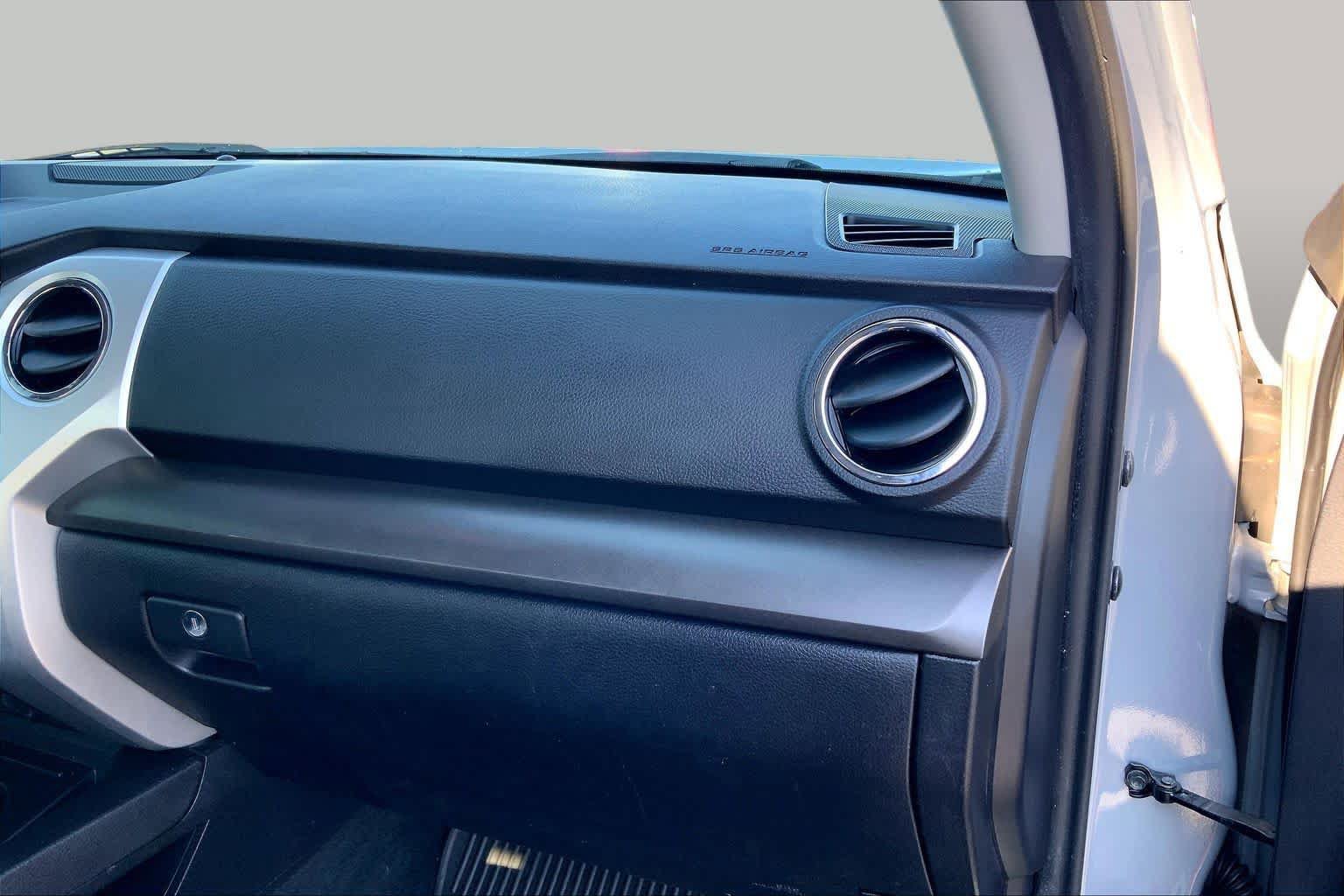 Used 2021 Toyota Tundra SR5 RWD image 19