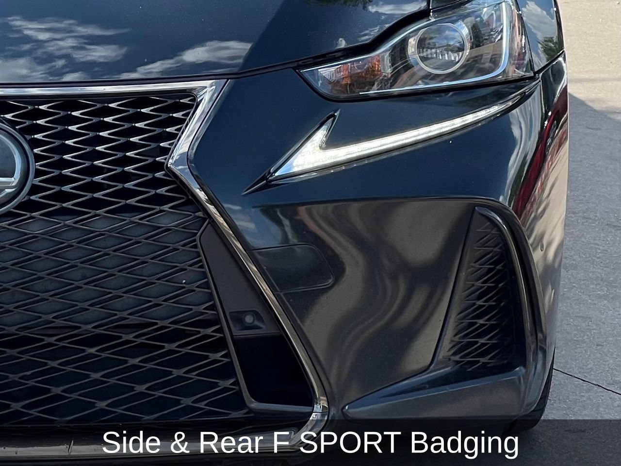 Used 2020 Lexus IS 350 F Sport w/ F Sport Package RWD image 9