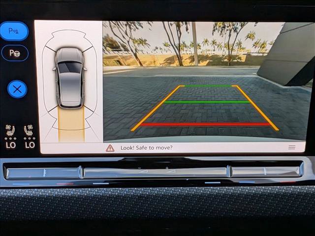 Used 2023 Volkswagen Golf R image 13