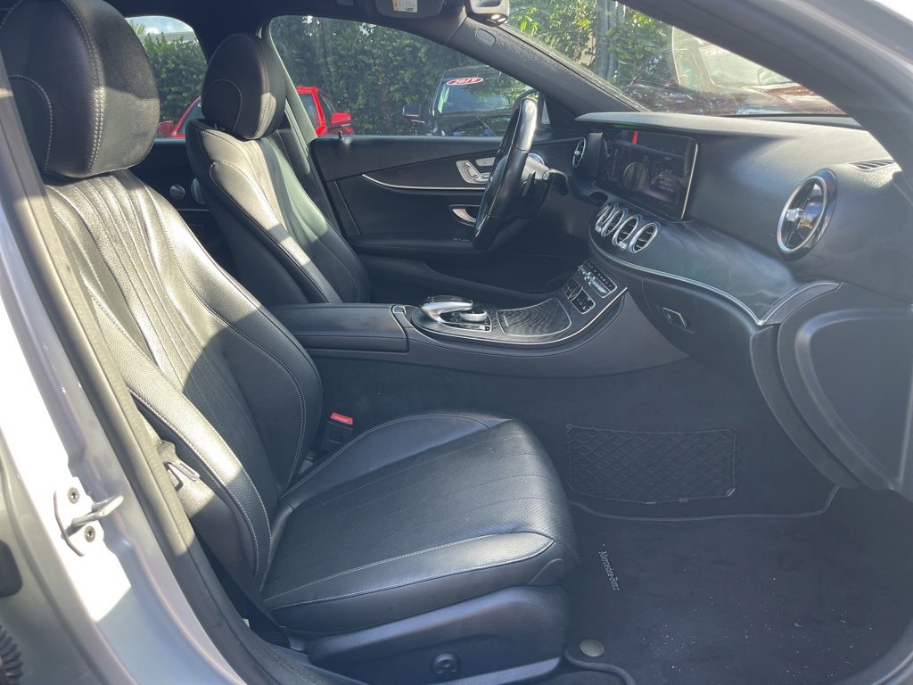 Used 2020 Mercedes-Benz E 350 Sedan image 23
