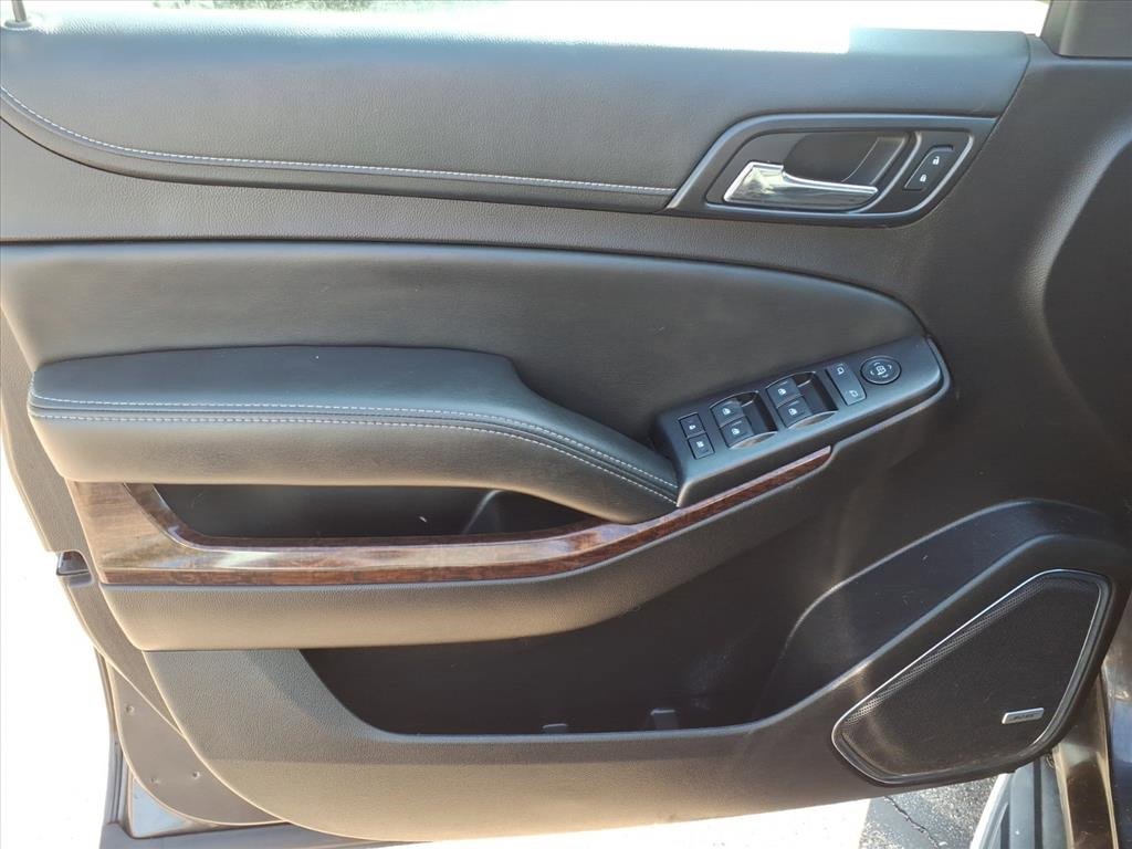 Used 2016 GMC Yukon XL SLE w/ Convenience Package image 12