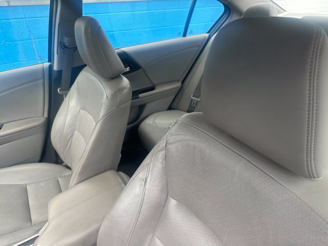 Used 2015 Honda Accord EX-L image 10
