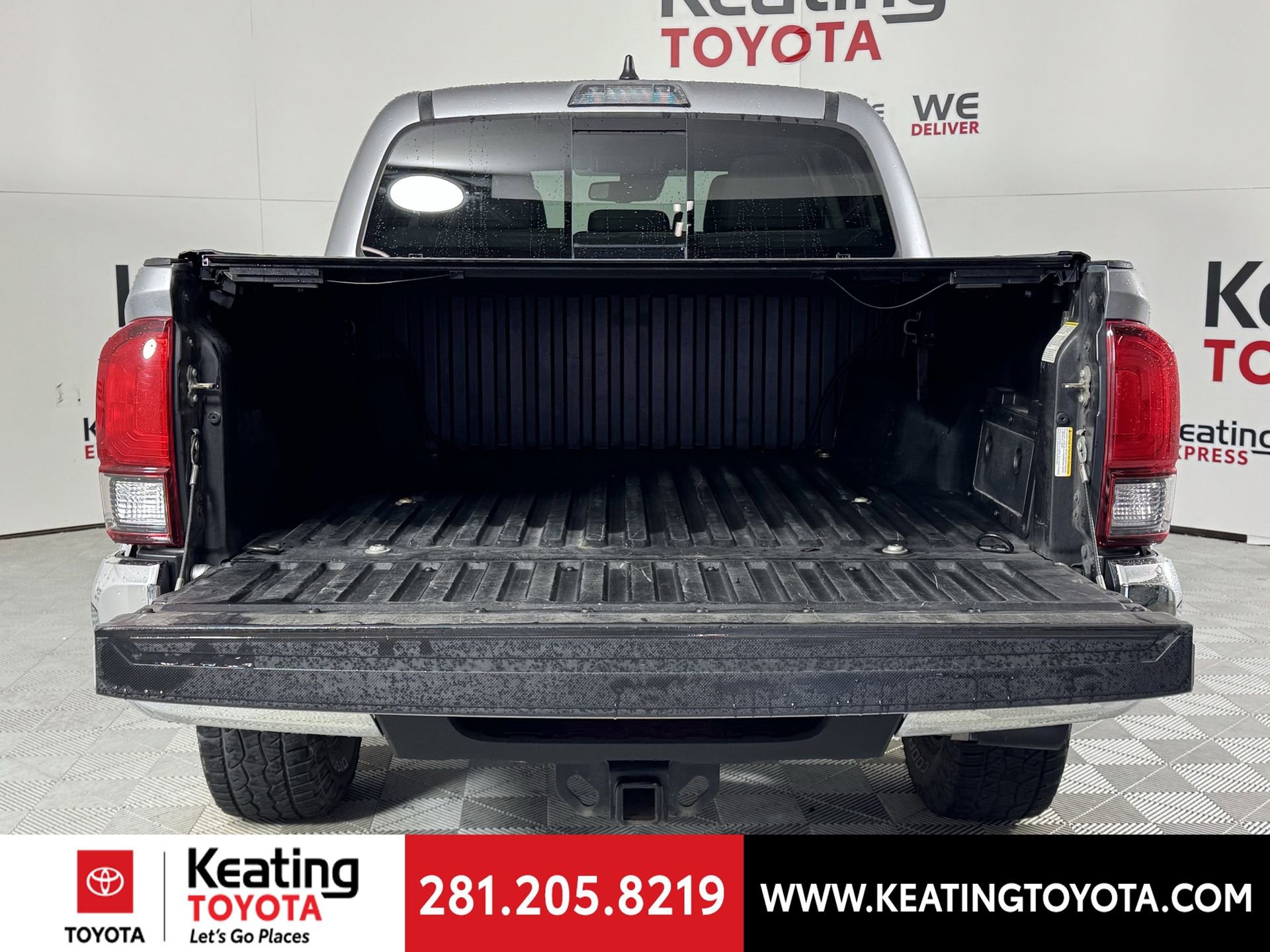 Used 2020 Toyota Tacoma SR5 image 16