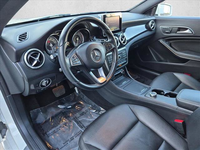 Used 2015 Mercedes-Benz CLA 250 image 9