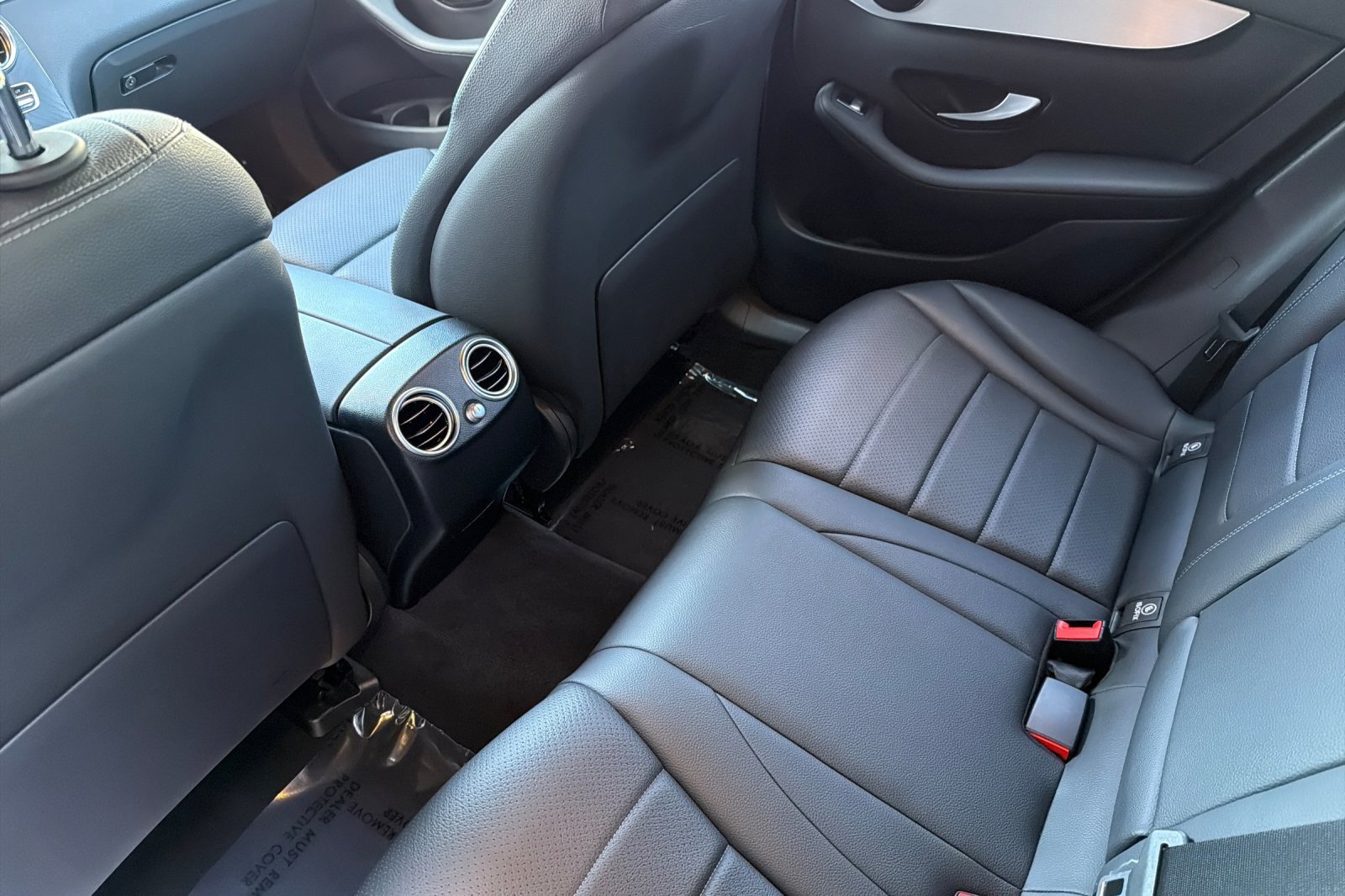 Used 2022 Mercedes-Benz GLC 300 image 11