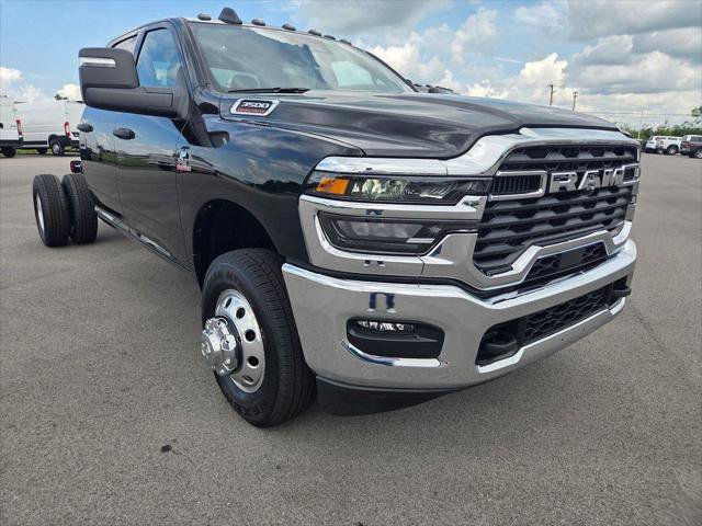 New 2025 RAM 3500 Tradesman w/ Chrome Appearance Group