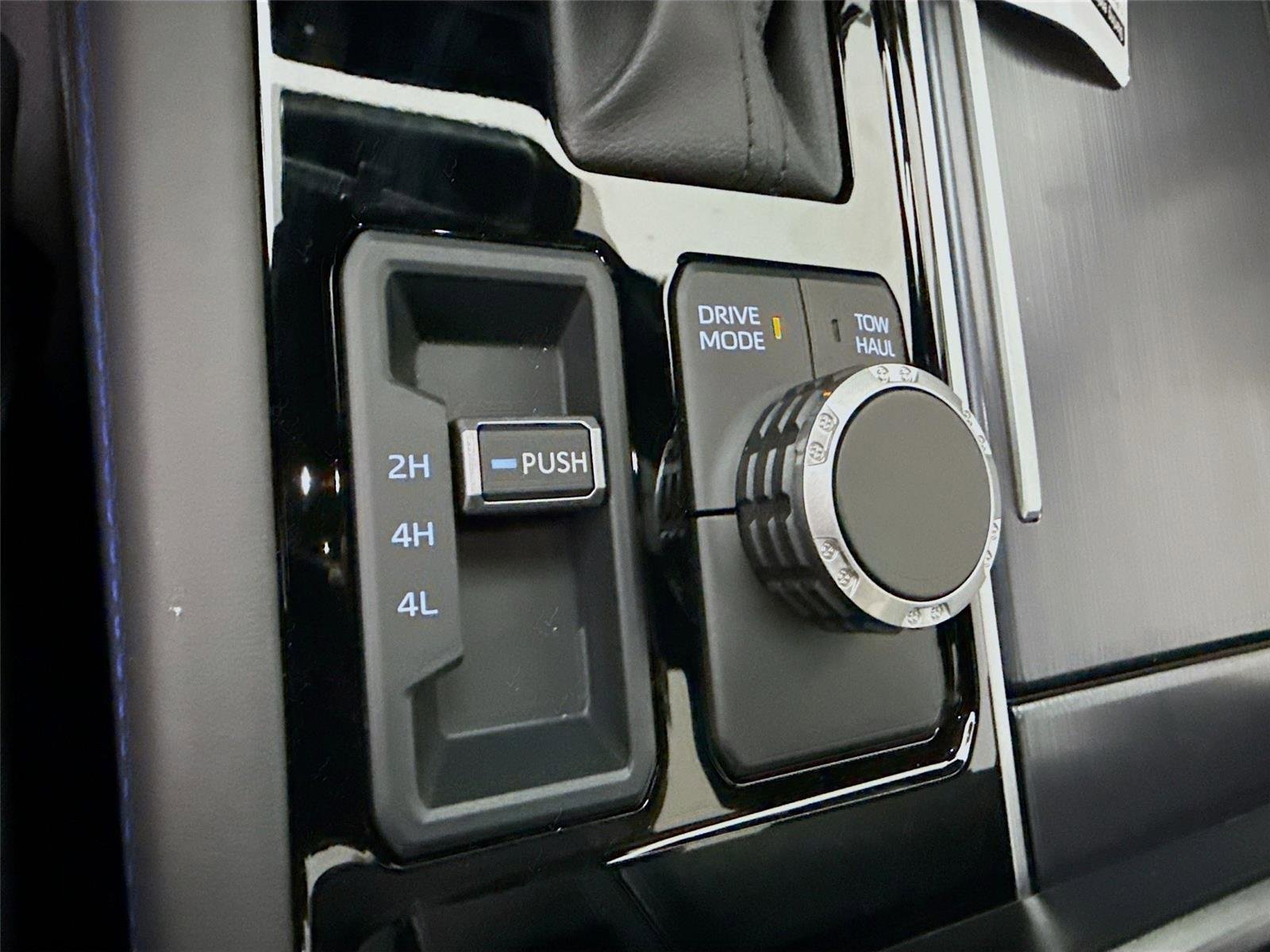 New 2025 Toyota Tundra Platinum image 29