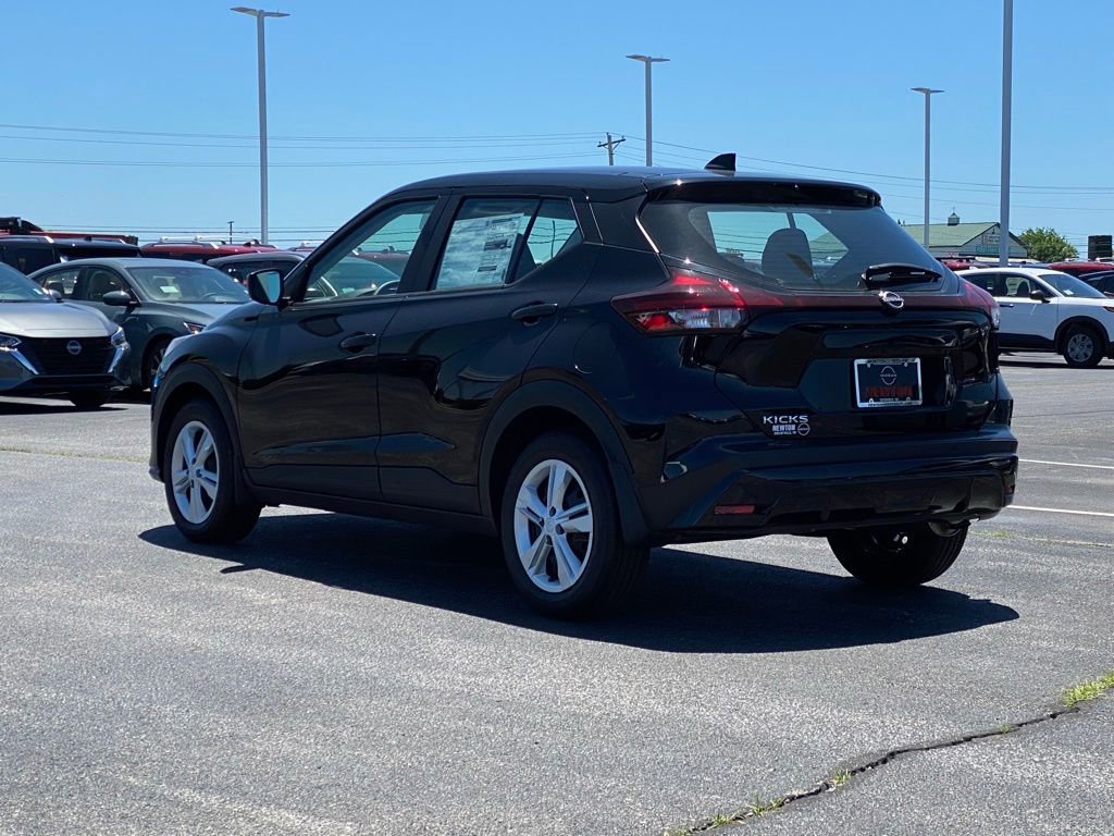 New 2025 Nissan Kicks Play S image 6
